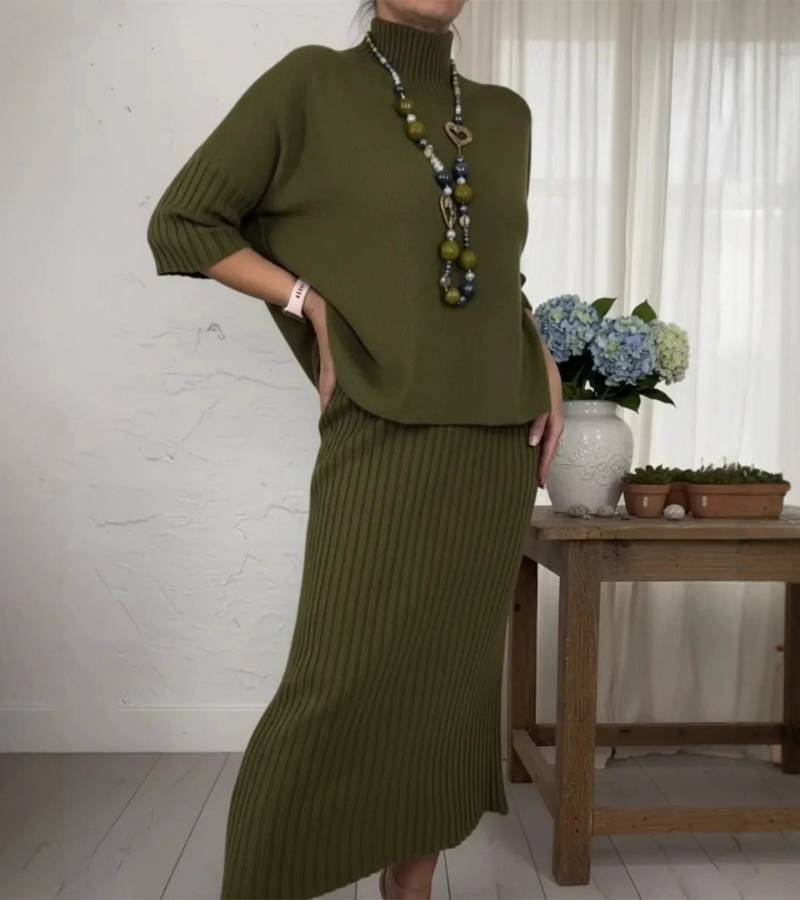 Aisha – Knitted Two-Piece Set with Ribbed Midi Skirt