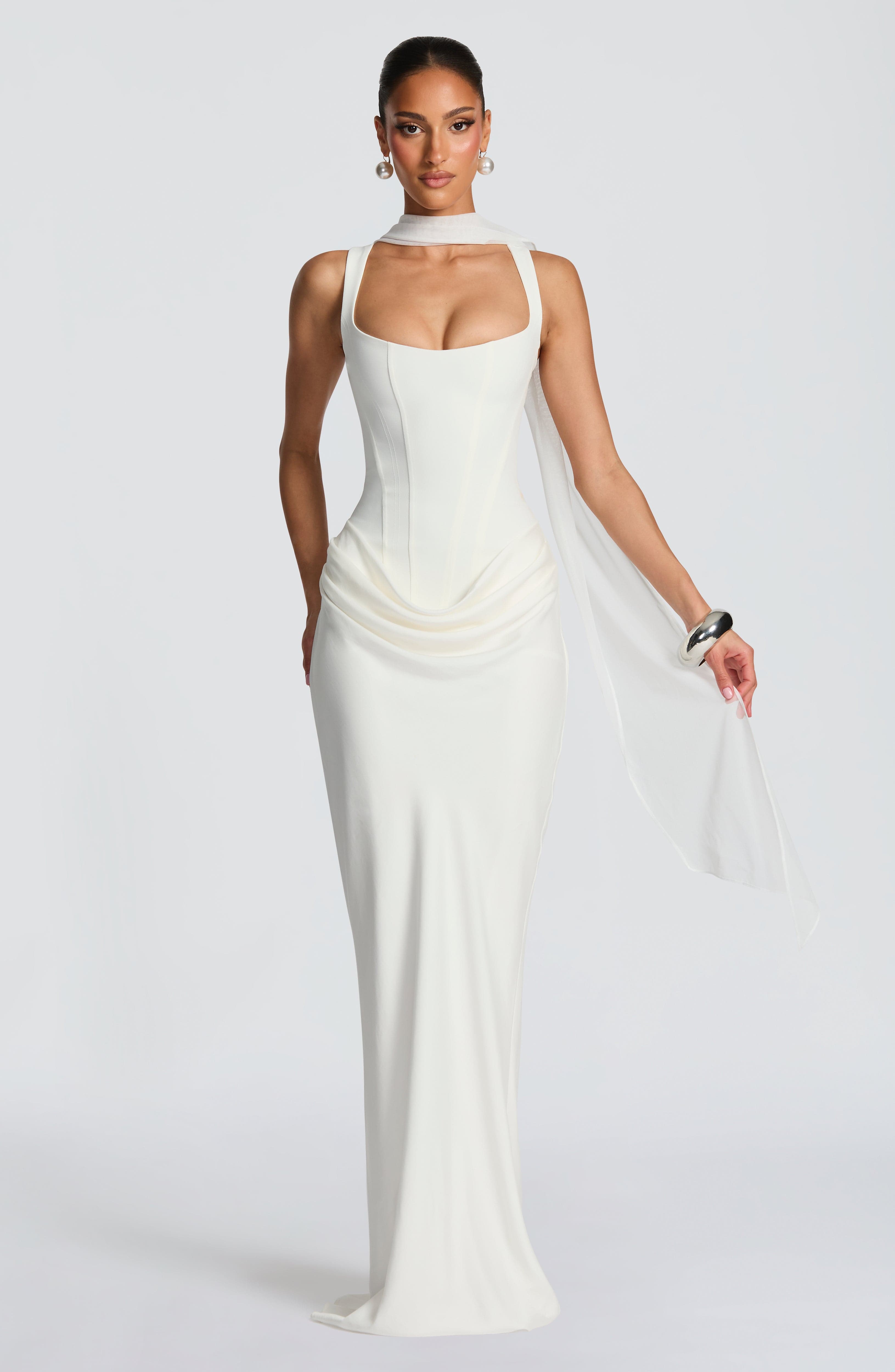 Caitlin - Maxi Dress with Square Neckline
