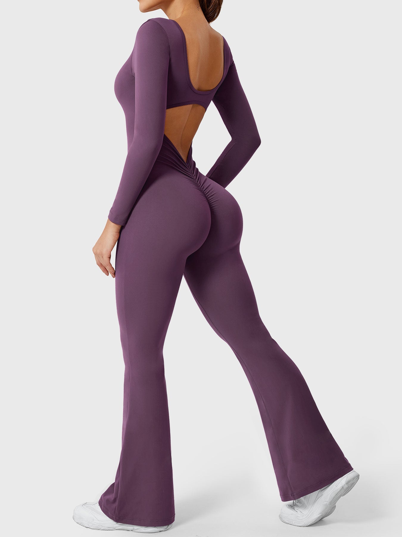 Yeoreo Lizvette jumpsuit met lange mouwen en uitlopende mouwen