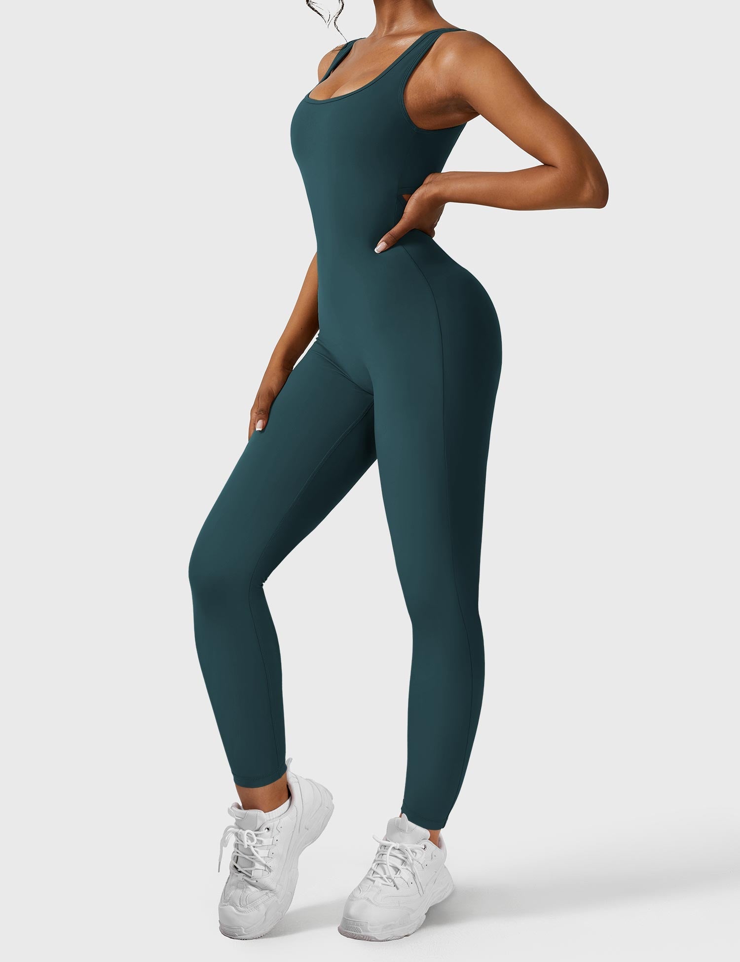 Yeoreo Lizvette jumpsuit met V-rug