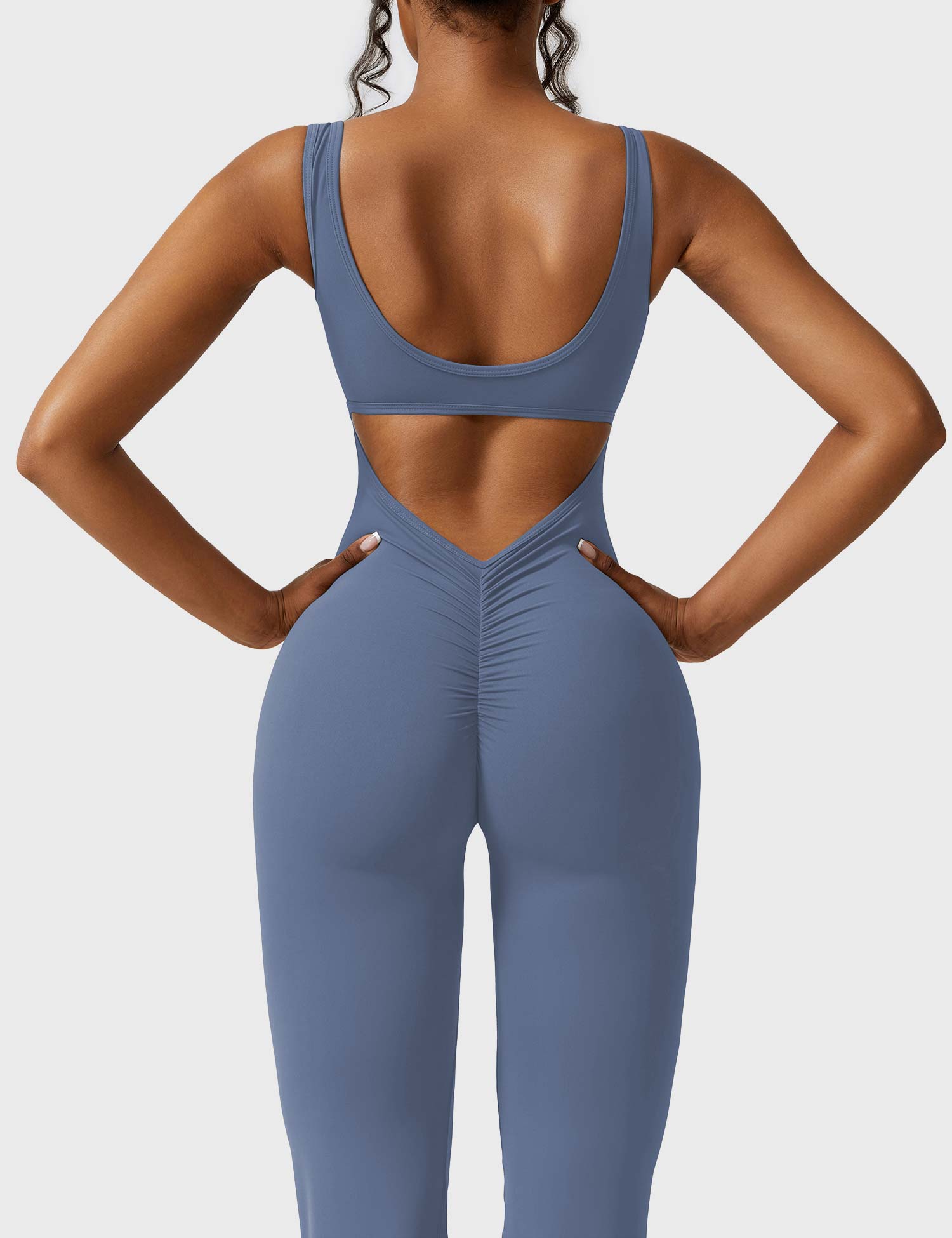 Yeoreo Lizvette jumpsuit met V-rug