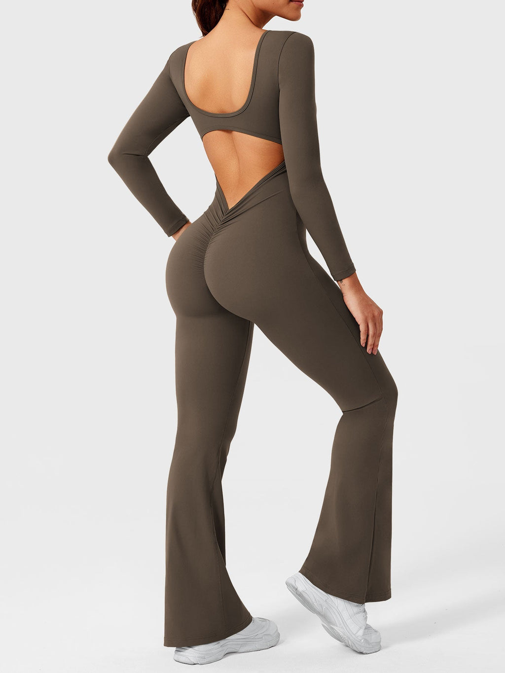 Yeoreo Lizvette jumpsuit met lange mouwen en uitlopende mouwen