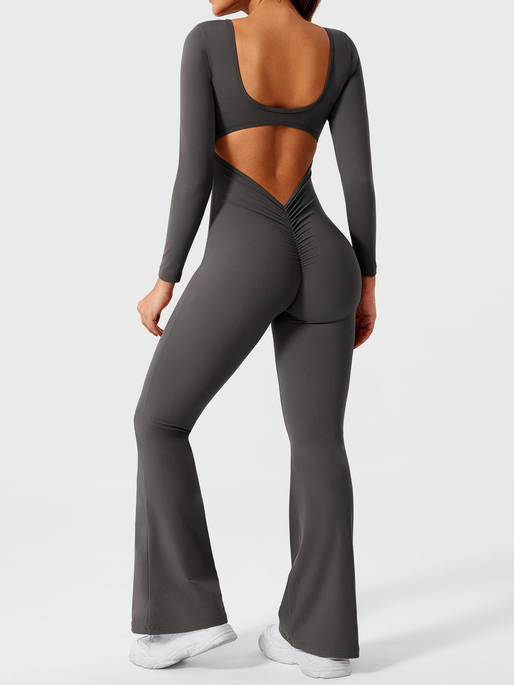 Yeoreo Lizvette jumpsuit met lange mouwen en uitlopende mouwen