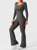 Yeoreo Lizvette jumpsuit met lange mouwen en uitlopende mouwen