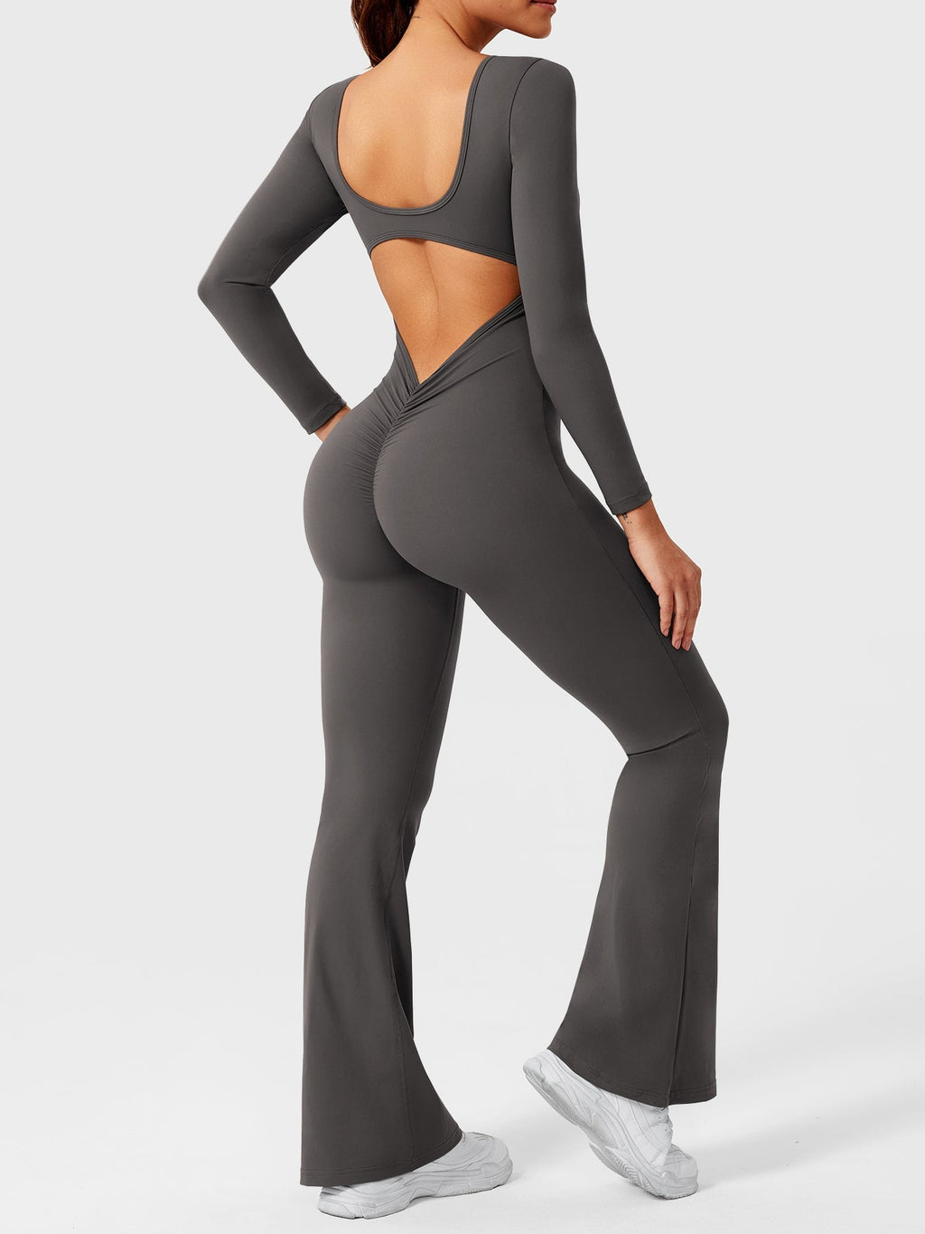 Yeoreo Lizvette jumpsuit met lange mouwen en uitlopende mouwen