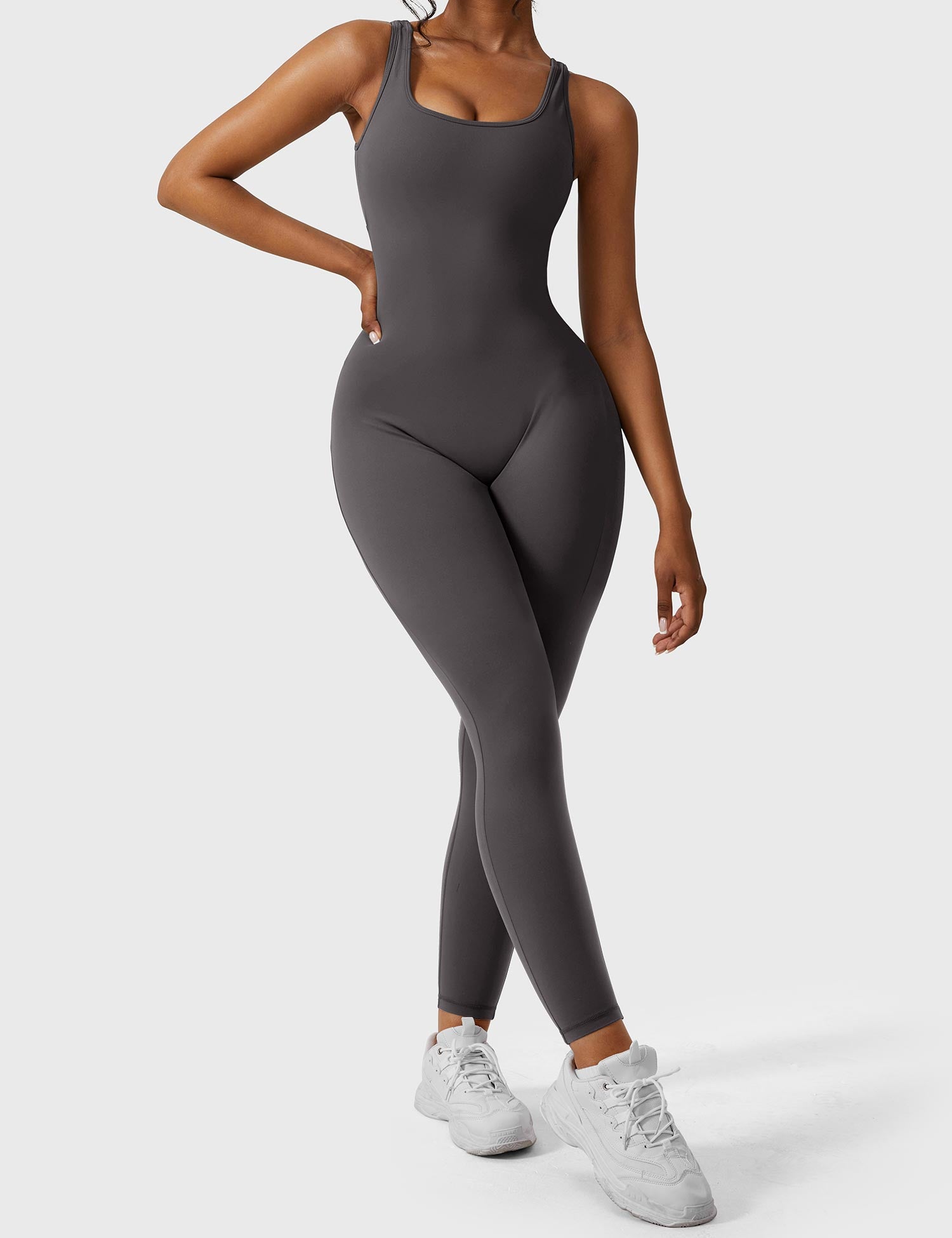 Yeoreo Lizvette jumpsuit met V-rug