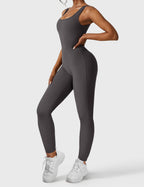 Yeoreo Lizvette jumpsuit met V-rug