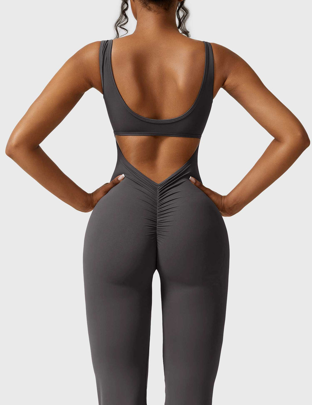 Yeoreo Lizvette jumpsuit met V-rug