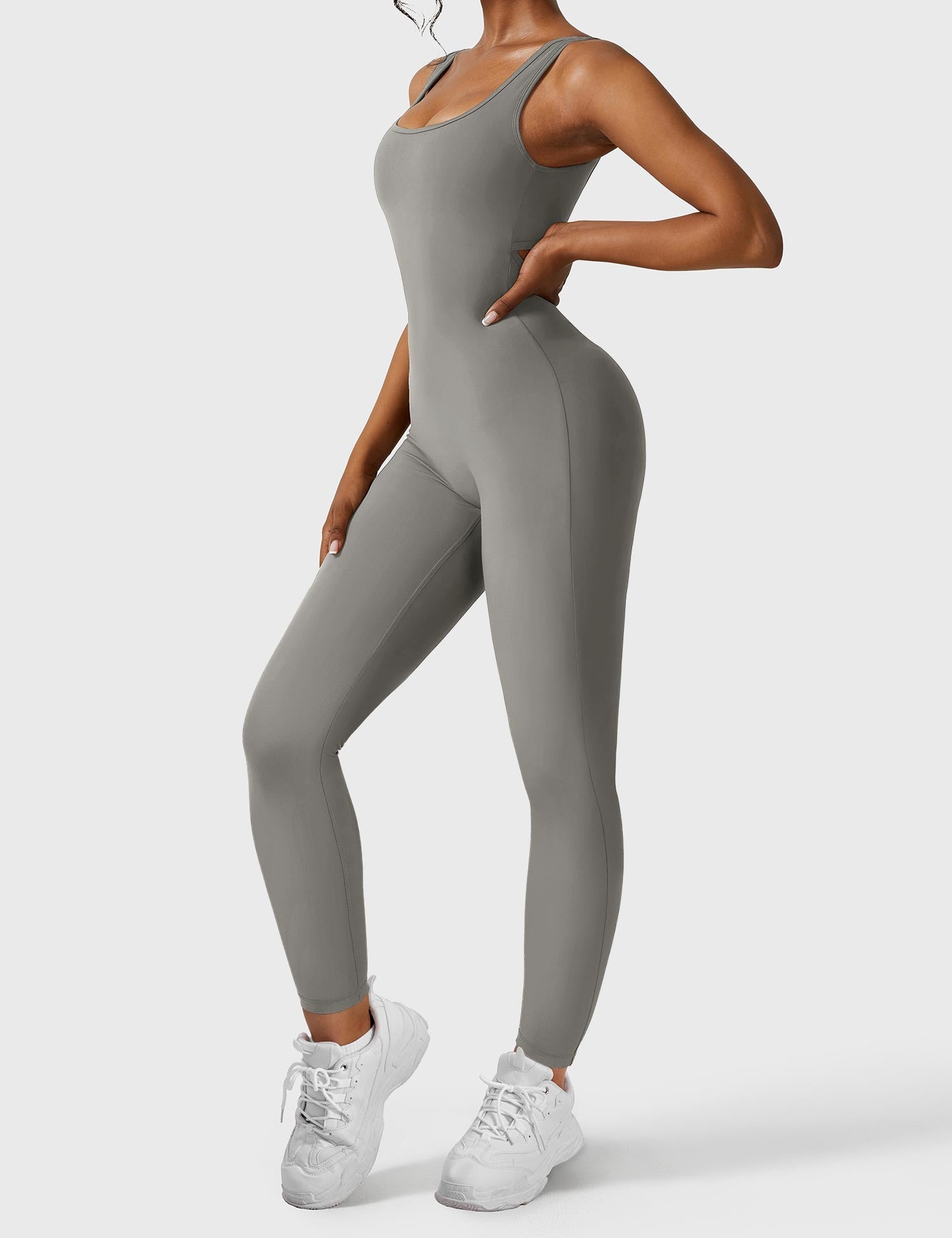 Yeoreo Lizvette jumpsuit met V-rug