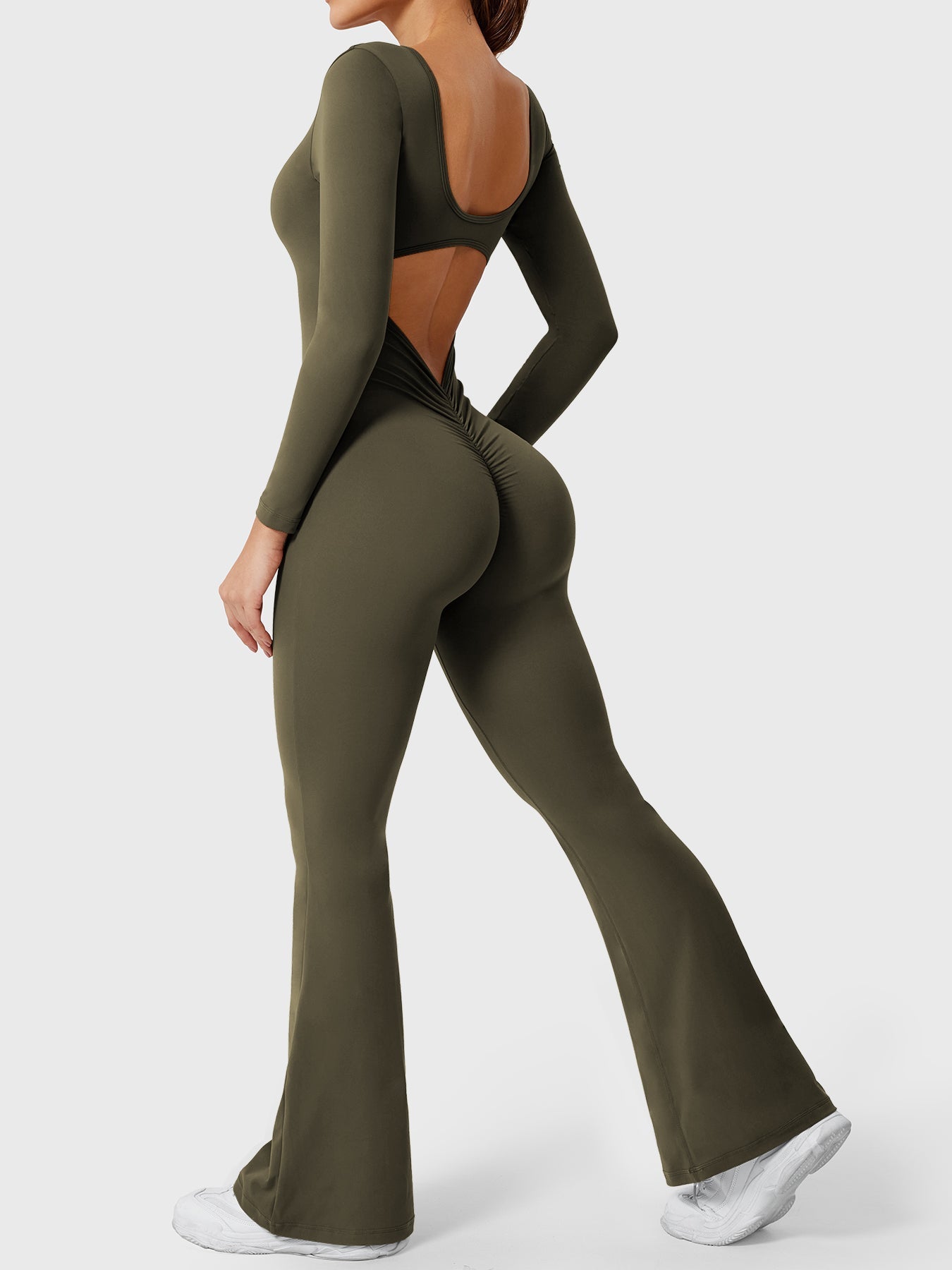 Yeoreo Lizvette jumpsuit met lange mouwen en uitlopende mouwen