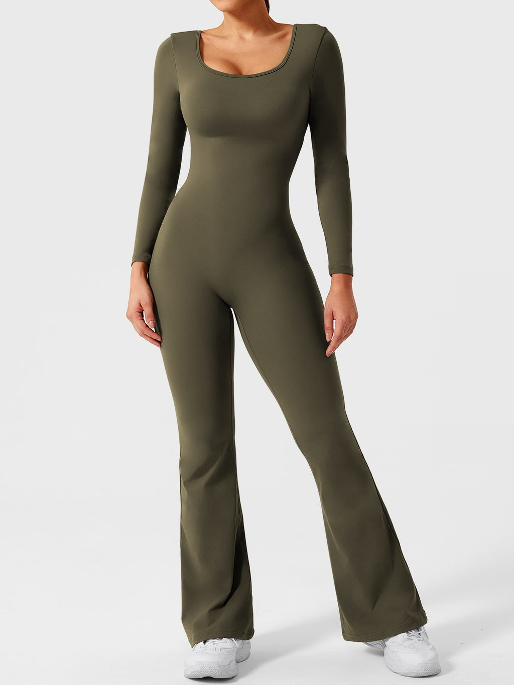 Yeoreo Lizvette jumpsuit met lange mouwen en uitlopende mouwen