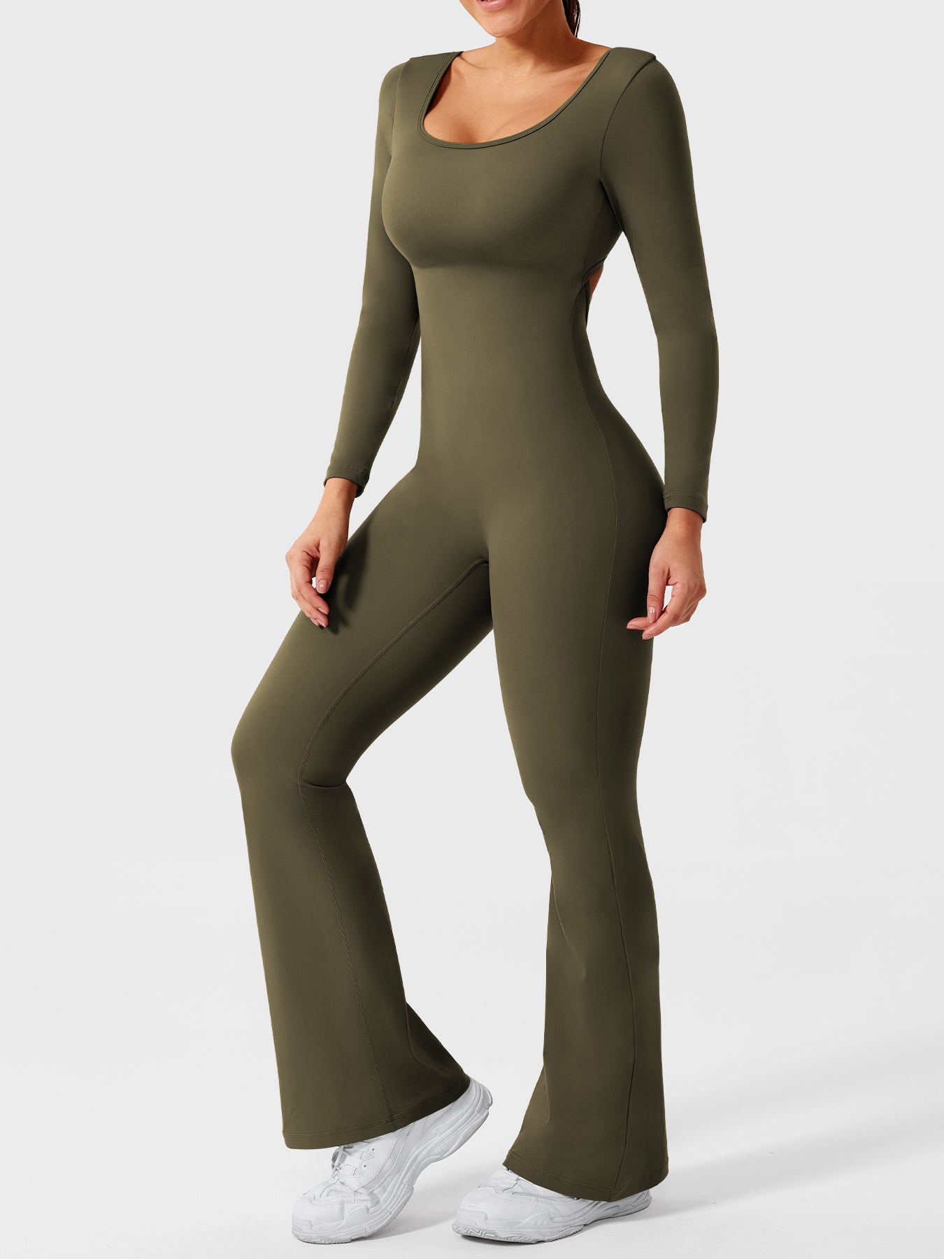 Yeoreo Lizvette jumpsuit met lange mouwen en uitlopende mouwen