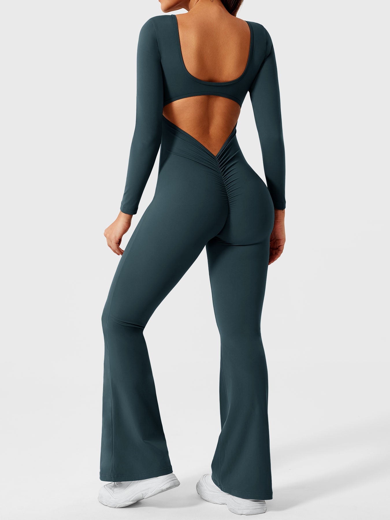 Yeoreo Lizvette jumpsuit met lange mouwen en uitlopende mouwen