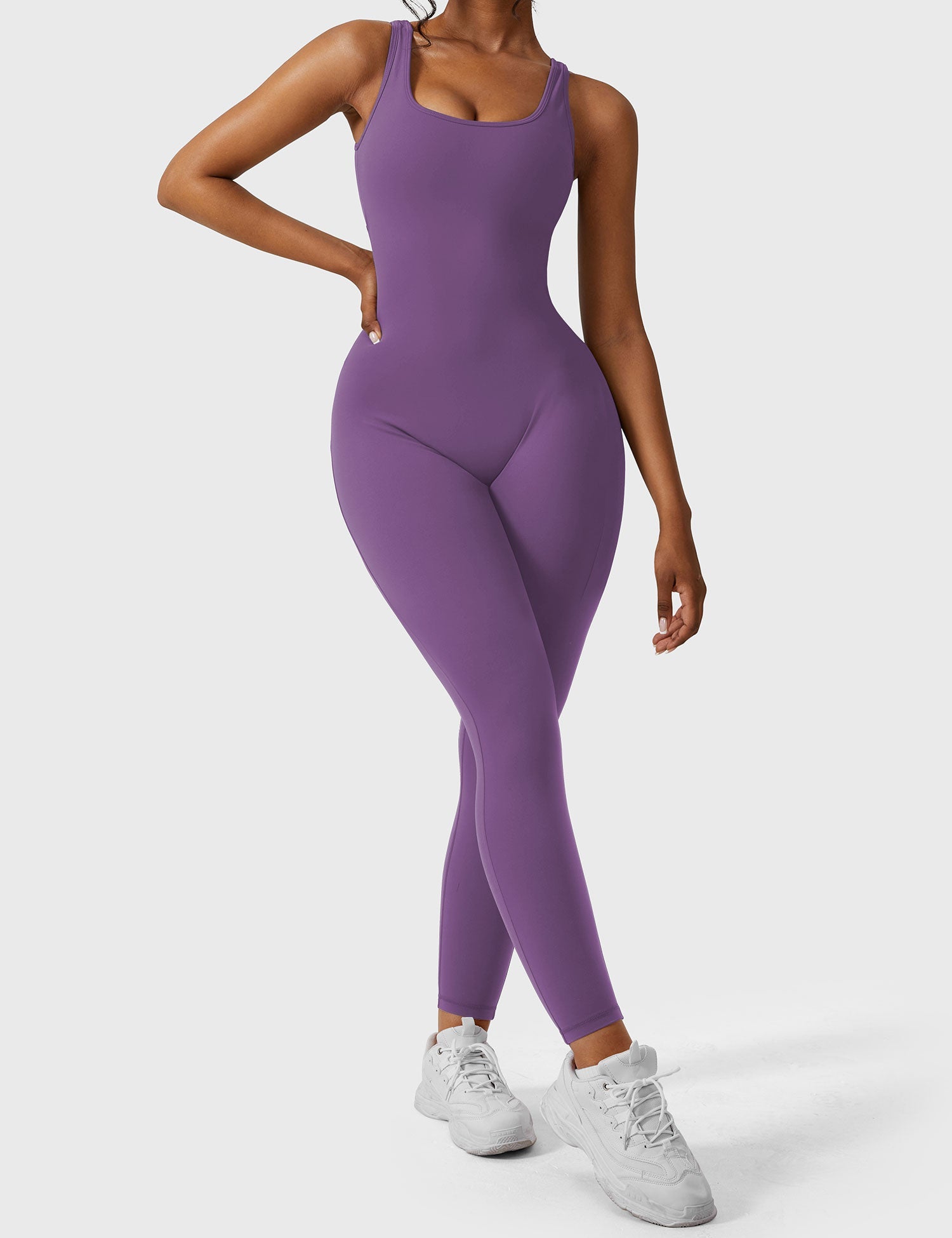 Yeoreo Lizvette jumpsuit met V-rug