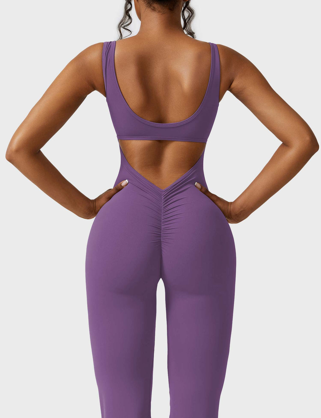 Yeoreo Lizvette jumpsuit met V-rug