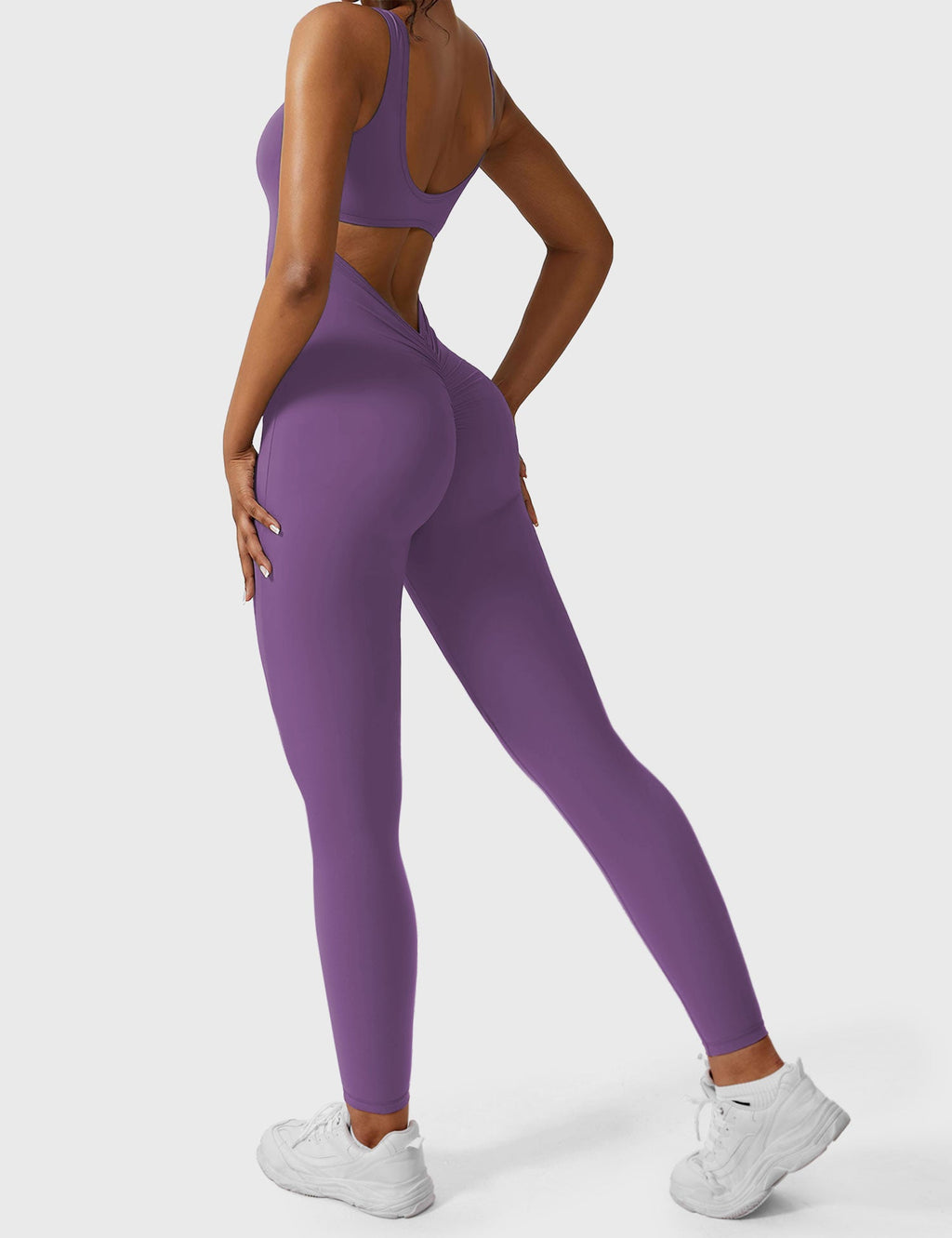 Yeoreo Lizvette jumpsuit met V-rug
