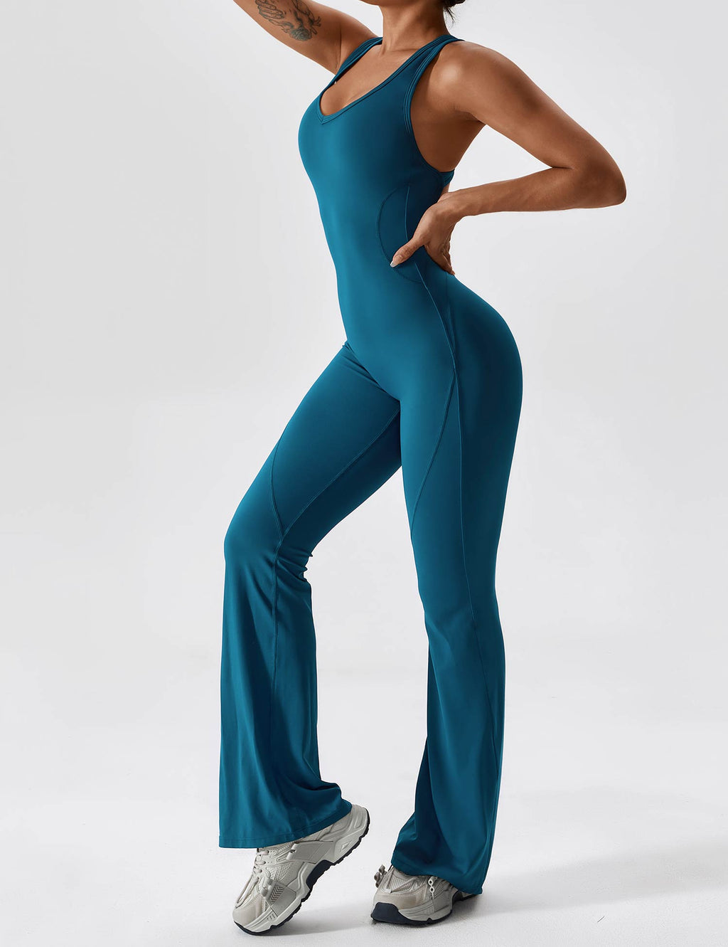 Yeoreo Rugloze Uitlopende Jumpsuit