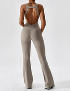 Yeoreo Rugloze Uitlopende Jumpsuit