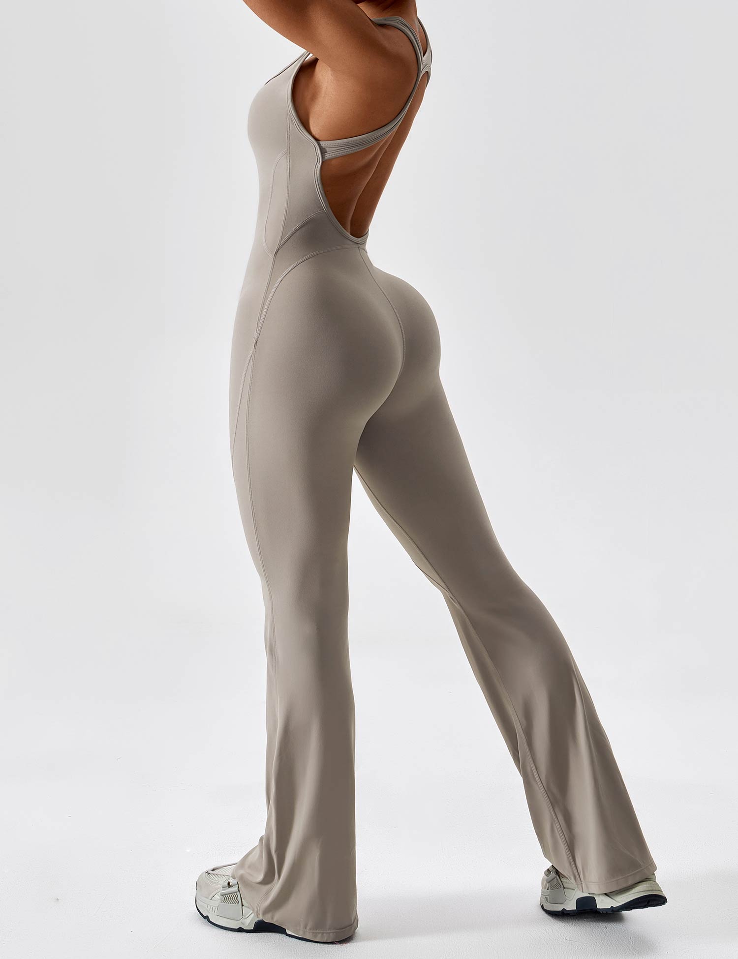 Yeoreo Rugloze Uitlopende Jumpsuit